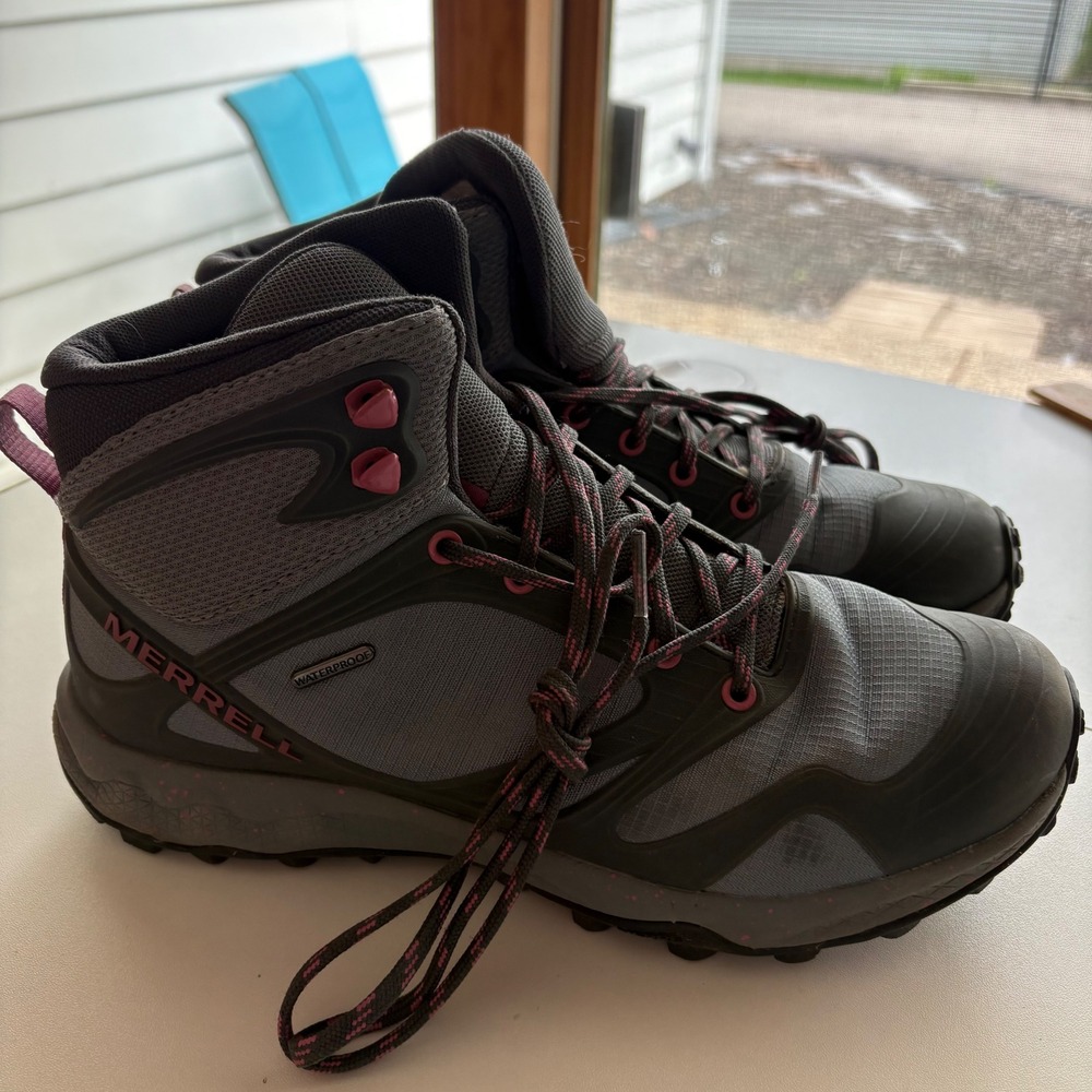 Merrell Altalight Mid Waterproof Hiking Boots Womens 9.5‎ Gray Pink J034218